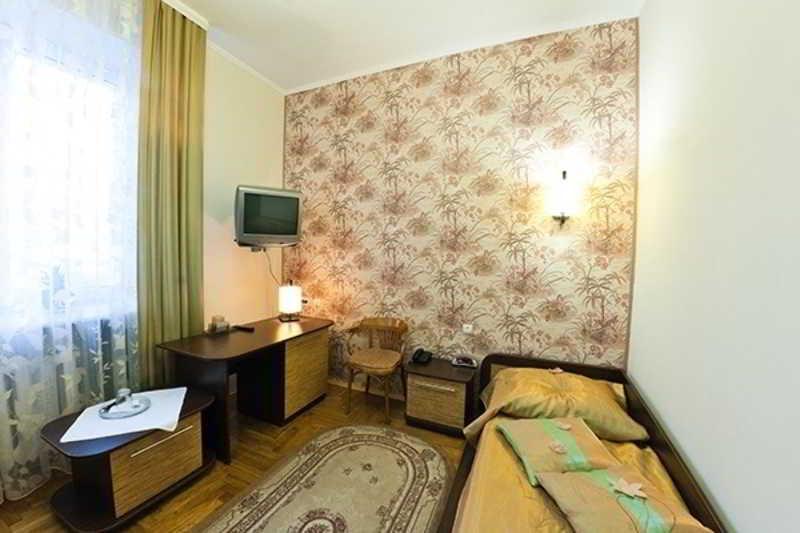 ברסט Hotel Vesta מראה חיצוני תמונה