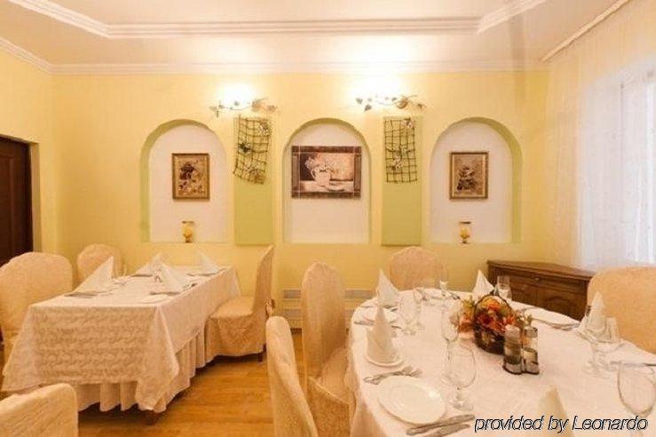 ברסט Hotel Vesta מסעדה תמונה