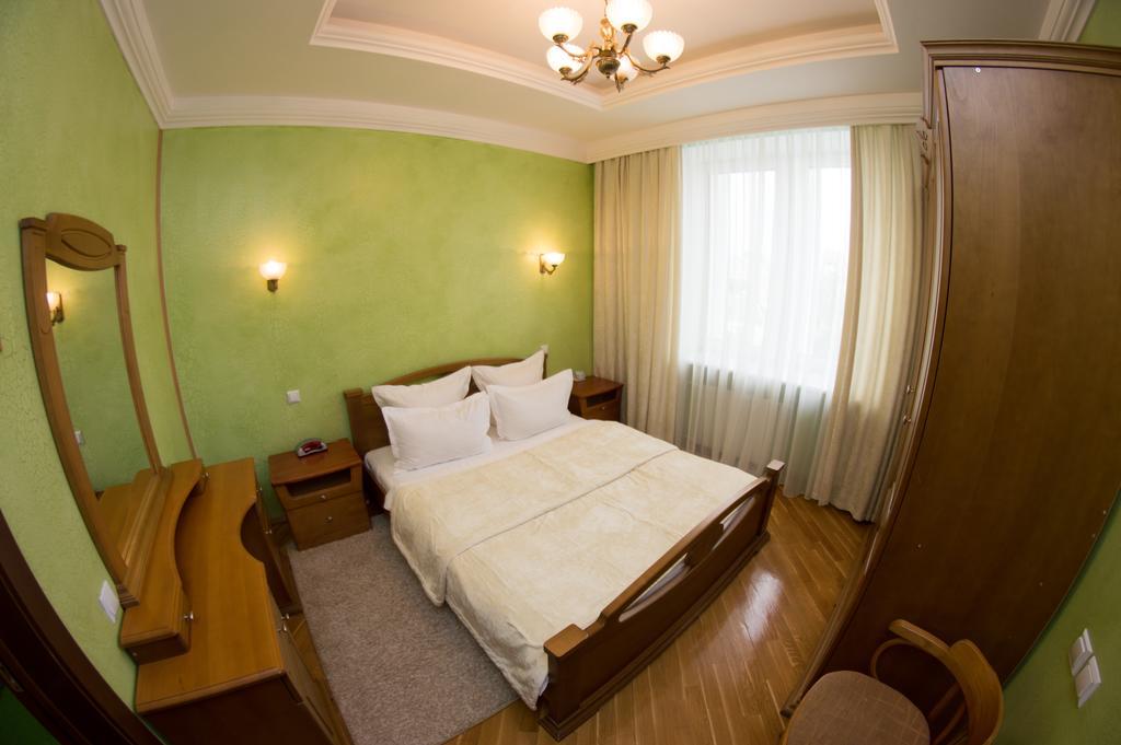 ברסט Hotel Vesta מראה חיצוני תמונה