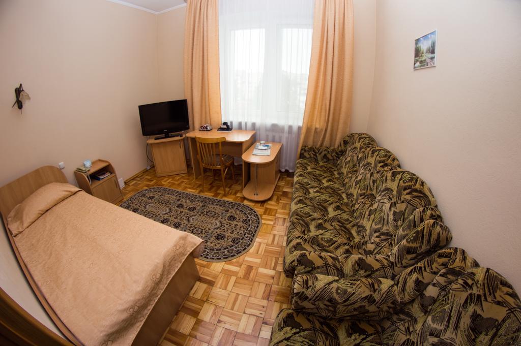 ברסט Hotel Vesta מראה חיצוני תמונה