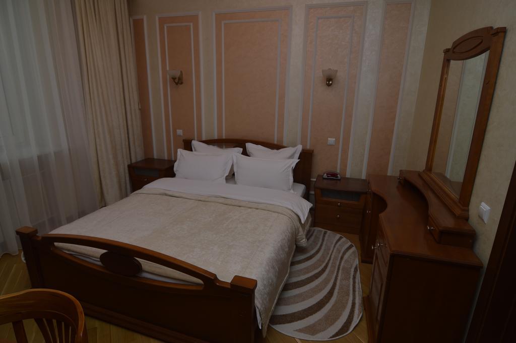 ברסט Hotel Vesta מראה חיצוני תמונה