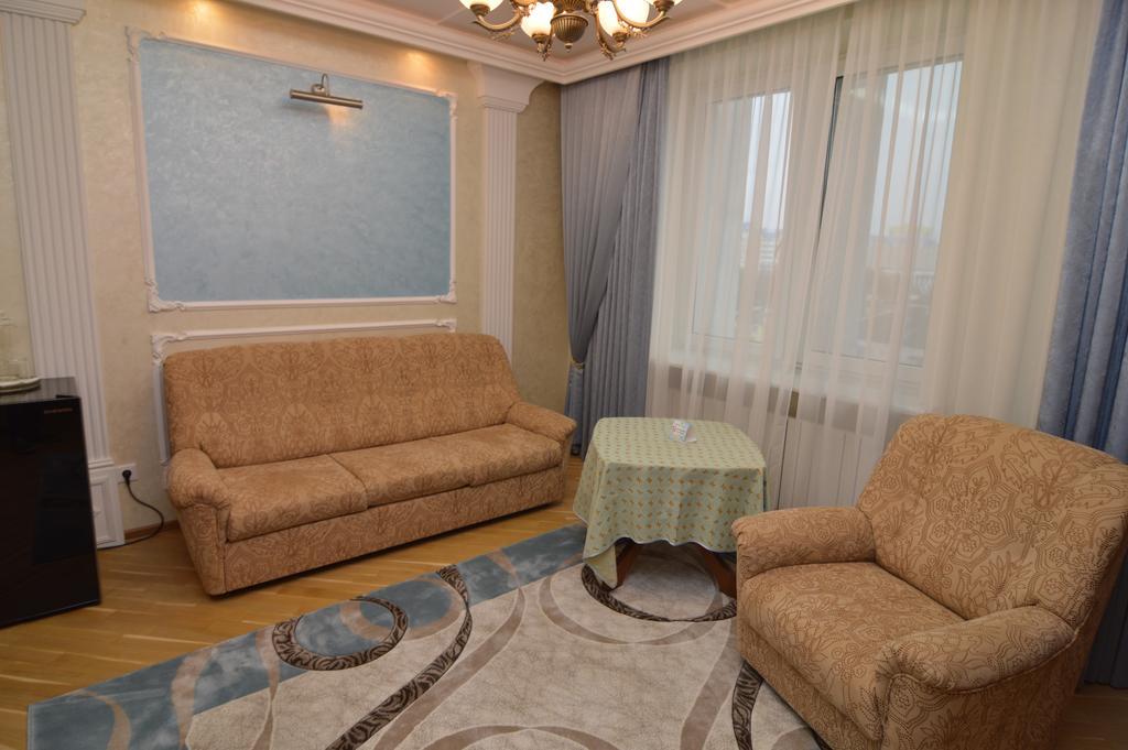 ברסט Hotel Vesta מראה חיצוני תמונה